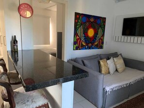 Interior - Modern apartment near the best surfing beaches in Guarda do Embaú, SC. (Palhoça)