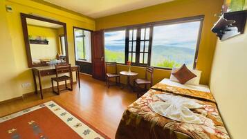 Tremannsrom – deluxe, fjellutsikt | Wi-fi (inkludert)