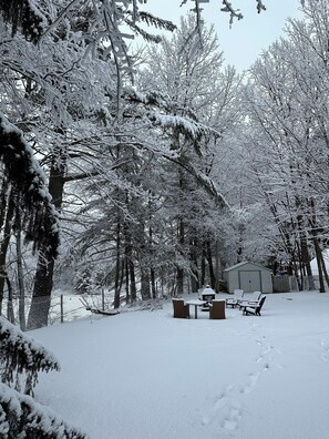 Property grounds - Beautiful family house 5 min from Bromont Montagne d’Expérience (Bromont)