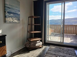 Interior - Lofty Haven ~ High/ Harbour Views of Narrows & Signal Hill/ Steps to Downtown (St. John's)