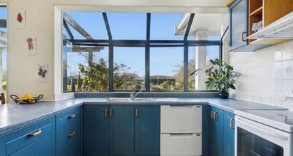 KILLEIGH FARM HOUSE - WHERE FARM MEETS TOWN