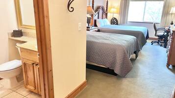 Schreibtisch, kostenloses WLAN, Bettwäsche