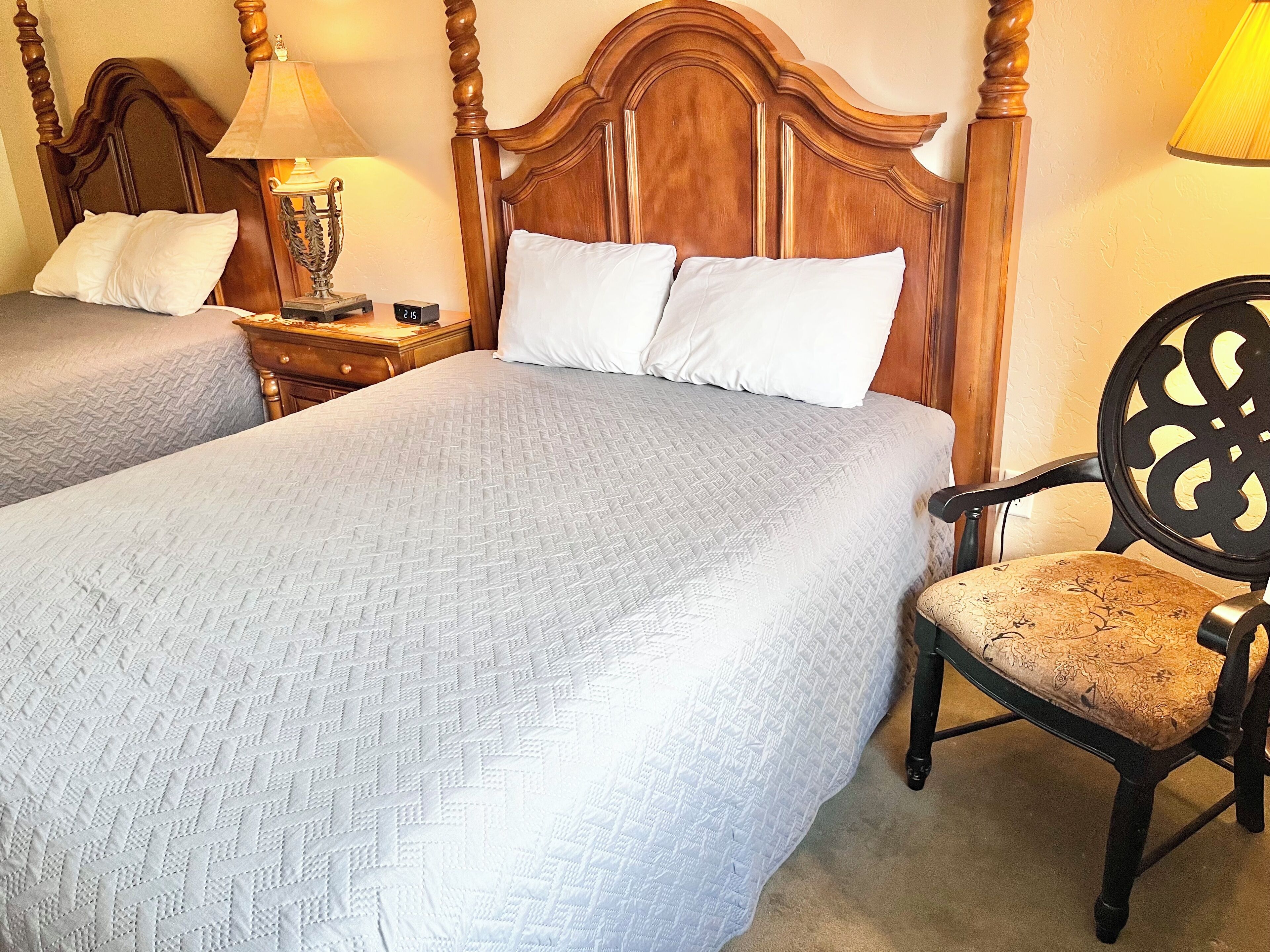 Desk, free WiFi, bed sheets