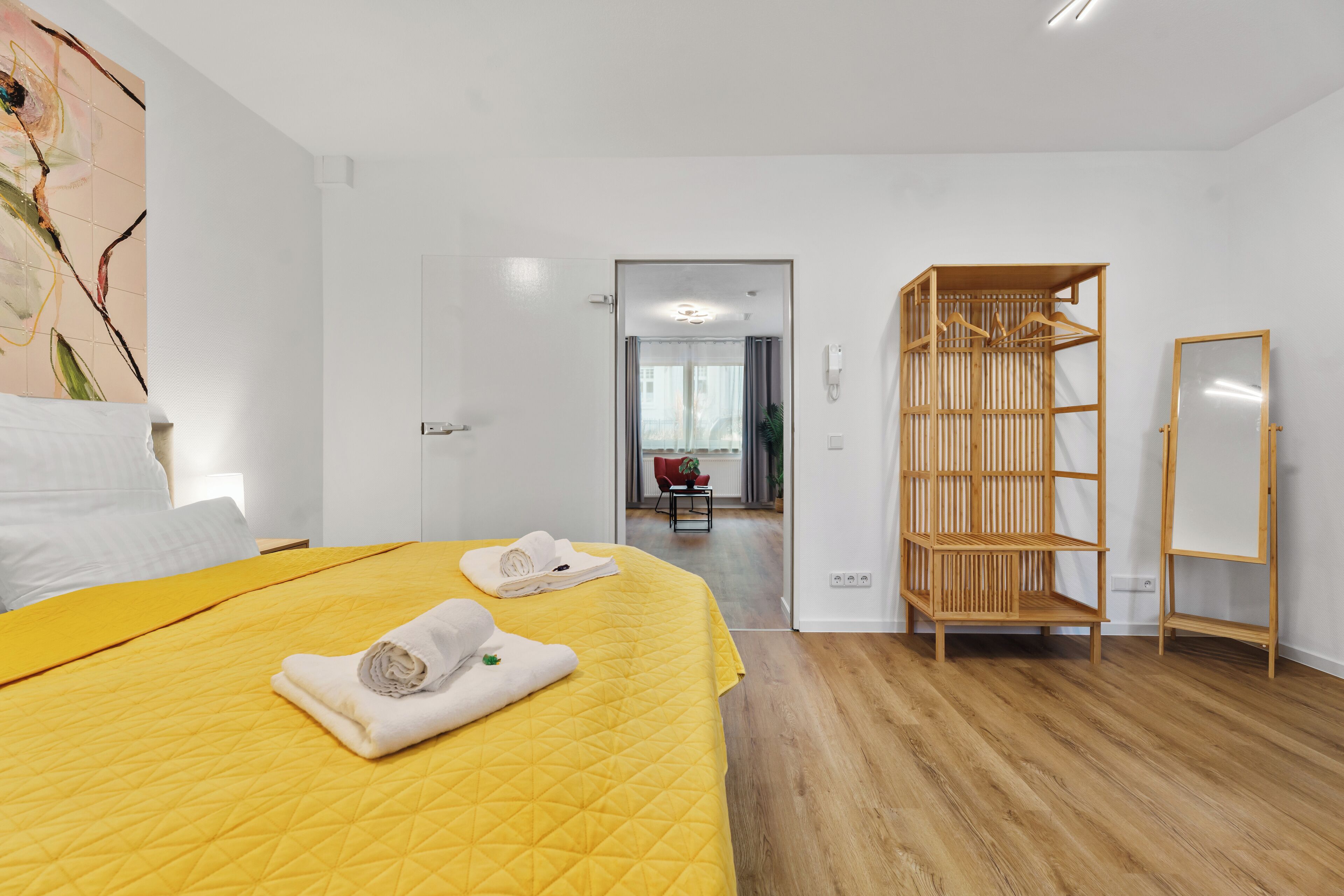 Bügeleisen/Bügelbrett, WLAN, Bettwäsche