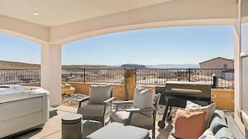 Bain à remous extérieur