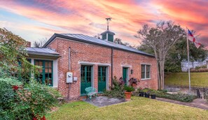 Exterior - Terrace Carriage House | 1/1, Historic Downtown (Natchez)