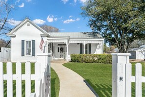 Exterior - Windmill Haus | 2/2, Hot Tub (Fredericksburg)