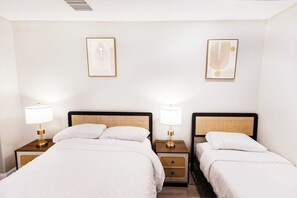 3 quartos, ferros/tábuas de passar roupa, Wi-Fi, roupa de cama