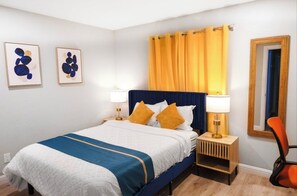 3 bedrooms, iron/ironing board, WiFi, bed sheets - Escondido Front Unit 3-BR by SD STAY (Escondido)