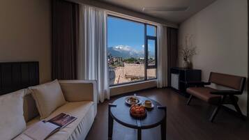 Chambre Double Signature | Articles gratuits dans le mini-bar, bureau, rideaux occultants