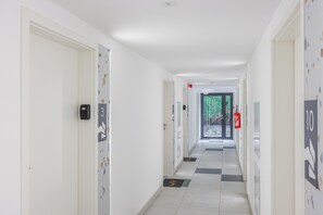 Interior entrance - Emihouse Rubikon Apartments (Rzeszów)