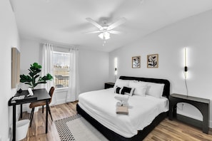 1 habitación, tabla de planchar con plancha, wifi y ropa de cama 