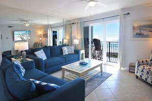 TV - Emerald Isle 712 •  Amazing 2-Bedroom 2-Bath - Beachfront Top Floor, Ocean View- Free Bch Srvc (Fort Walton Beach)