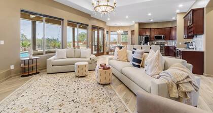 Scottsdale Little Common Farm: Luxurious 4-bedroom retreat in scenic Scottsdale.