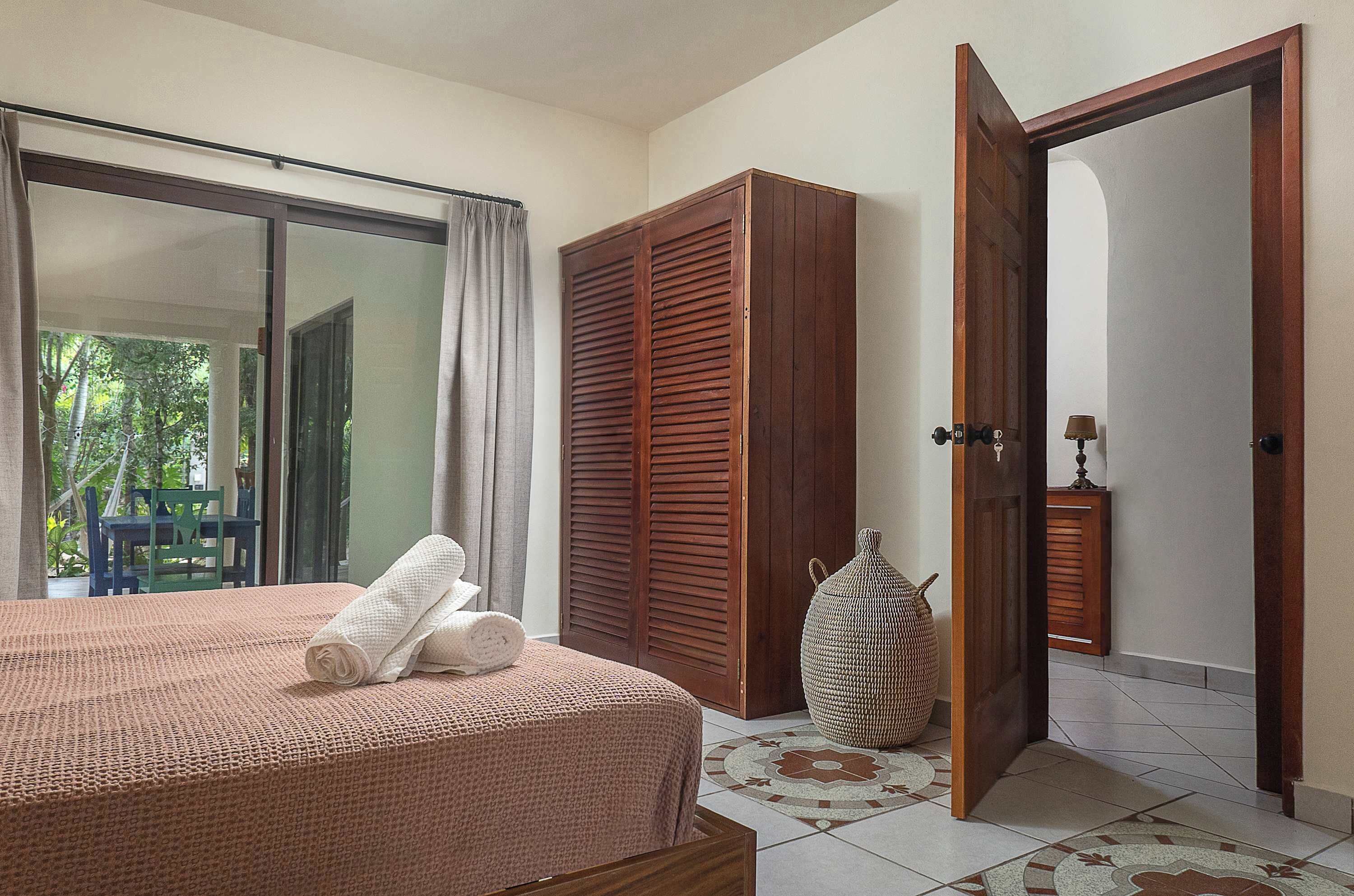 3 quartos, ferros/tábuas de passar roupa, berço de viagem, Wi-Fi