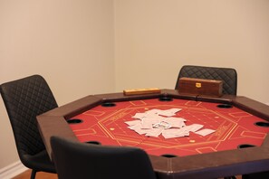 Spielezimmer
