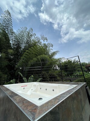 Cottage dành cho gia đình, quang cảnh vườn | Hồ bơi cho trẻ em