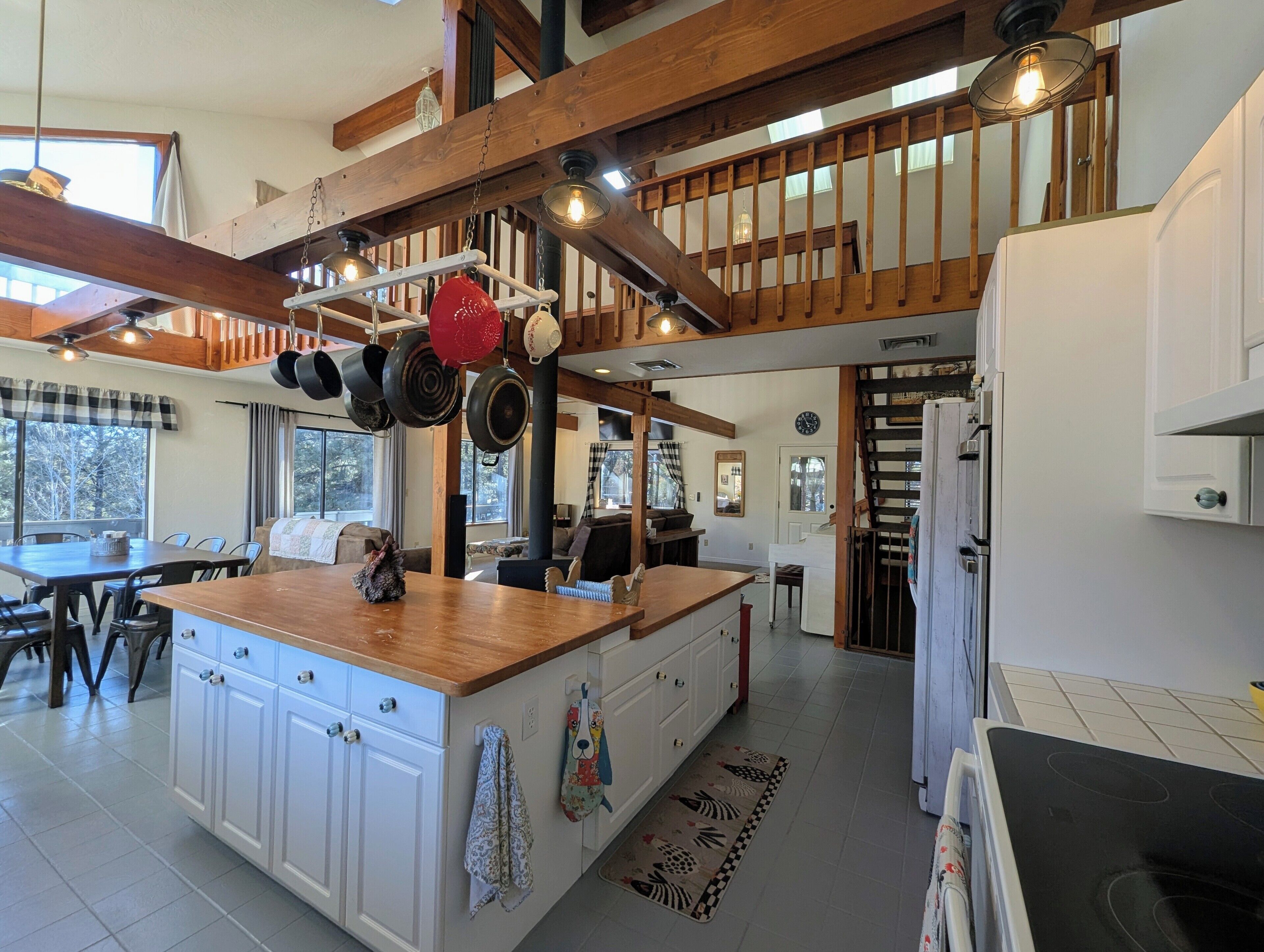 冰箱、微波炉、烤箱、炉灶