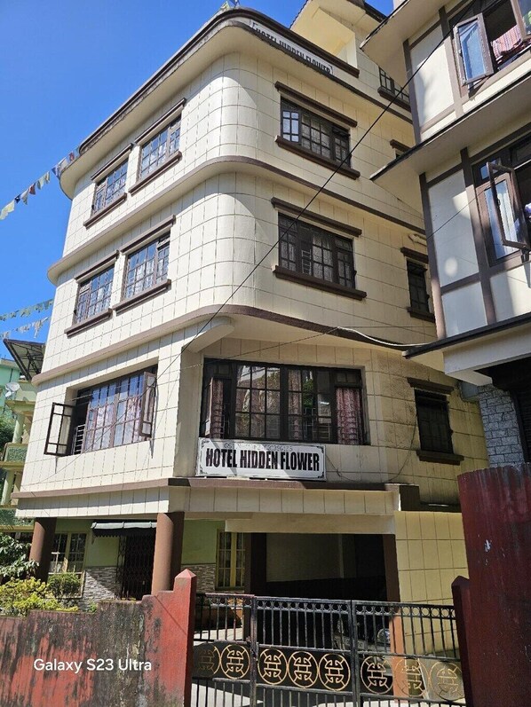 Exterior - OS HOTEL HIDDEN FLOWER (Gangtok)