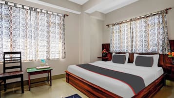 Habitació doble Comfort, vistes a la muntanya | Escriptori, espai de treball apte per a portàtils i wifi gratuïta