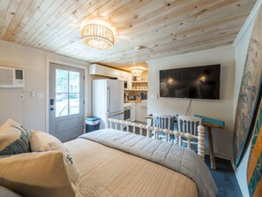 Schreibtisch, Bügeleisen/Bügelbrett, WLAN, Bettwäsche