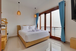 ヴィラ バルコニー プールビュー | セーフティボックス (室内)、WiFi (無料)、ベッドシーツ