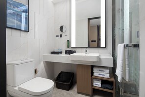 Comfort Double Room, Private Bathroom, City View | Bathroom | Shower, hair dryer, towels, soap - Hampton by Hilton Lhasa (lhasa)