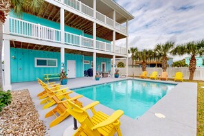 A heated pool - Private Heated Pool, Ocean Views, Golf Cart Included (Port Aransas)