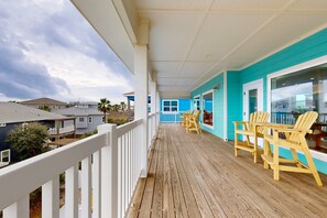 Property grounds - Private Heated Pool, Ocean Views, Golf Cart Included (Port Aransas)