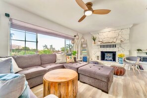 Smart TV - Indigo Sky Oasis - Pool, Hot Tub & Stargazing (Yucca Valley)