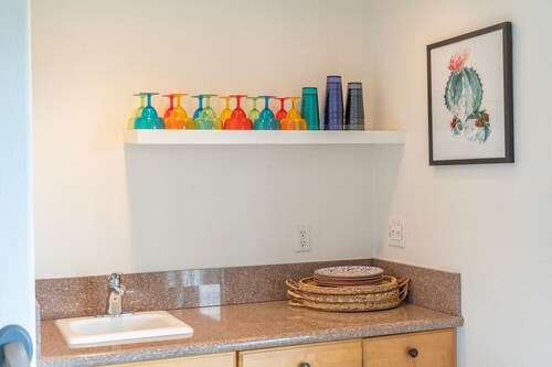 Indigo Sky Oasis: Pool, Hot Tub, Near Joshua Tree