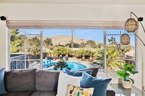 Smart TV - Indigo Sky Oasis - Pool, Hot Tub & Stargazing! (Yucca Valley)