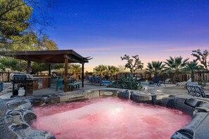 Terrace/patio - Indigo Sky Oasis - Pool, Hot Tub & Stargazing (Yucca Valley)