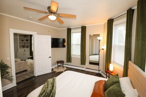 2 bedrooms, desk, iron/ironing board, free WiFi