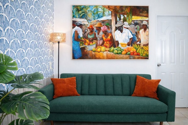 Smart TV, music library - Central & Secure: Pool • Fast WiFi • Private Hotel amenities. (Sosúa)