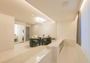 Kids Aqua Pool Green Jungle Gym | Interieur