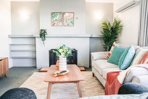 StayAU Luxe 6BR Cradle Mountain