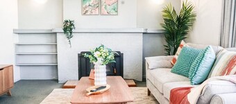 StayAU Luxe 6BR Cradle Mountain