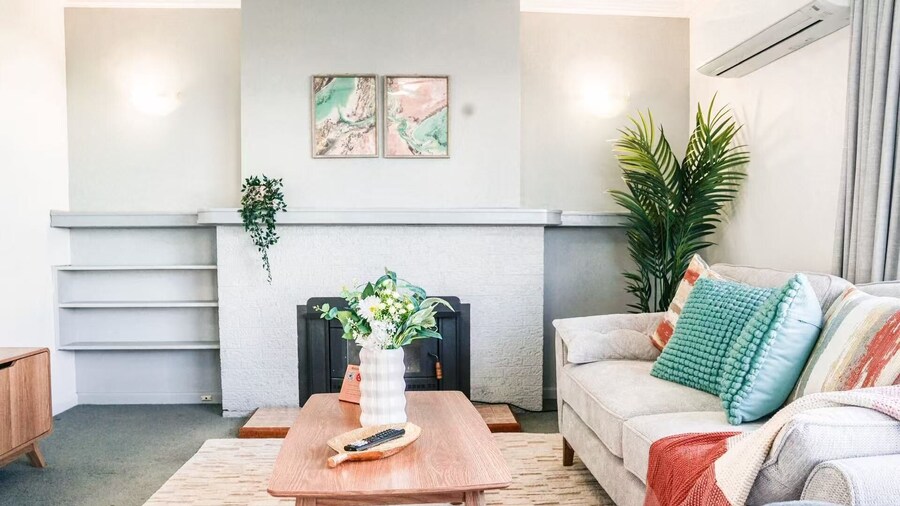 StayAU Luxe 6BR Cradle Mountain