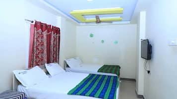 雙人房 | 書桌、免費無線上網