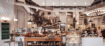 Modern, Amenity-Rich City APT: 10 min to Pentagon, White House, & DC Downtown