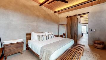 Fer et planche Ă repasser, accĂšs Internet, draps fournis