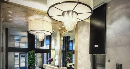 King 1-bedroom hotel suite with fitness room and AC