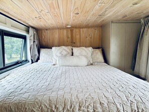 1 chambre, fer et planche à repasser, Wi-Fi, draps fournis