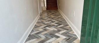 P1C. Near MET, CONVENTION center 1 bedroom, 1 bathroom, share kitchen