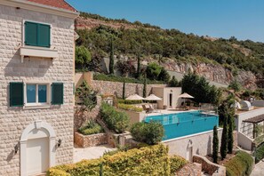 Outdoor pool - Sea view one bedroom apartment in Lustica Marina (Radovići)