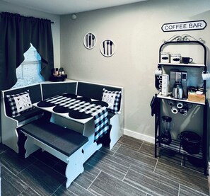 Interior - 1-bedroom apartment in soothing Austin (Austin)