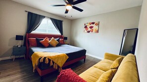 Iron/ironing board, Internet, bed sheets - 1-bedroom apartment in soothing Austin (Austin)