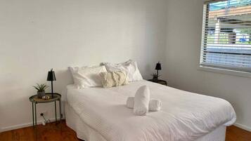2 bedrooms, bed sheets
