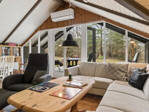 TV - "Elfrede" - 900m from the sea by Interhome (Vig)